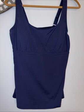 Lands' End Navy Tankini Sports Top with Adjustable Straps with underwire